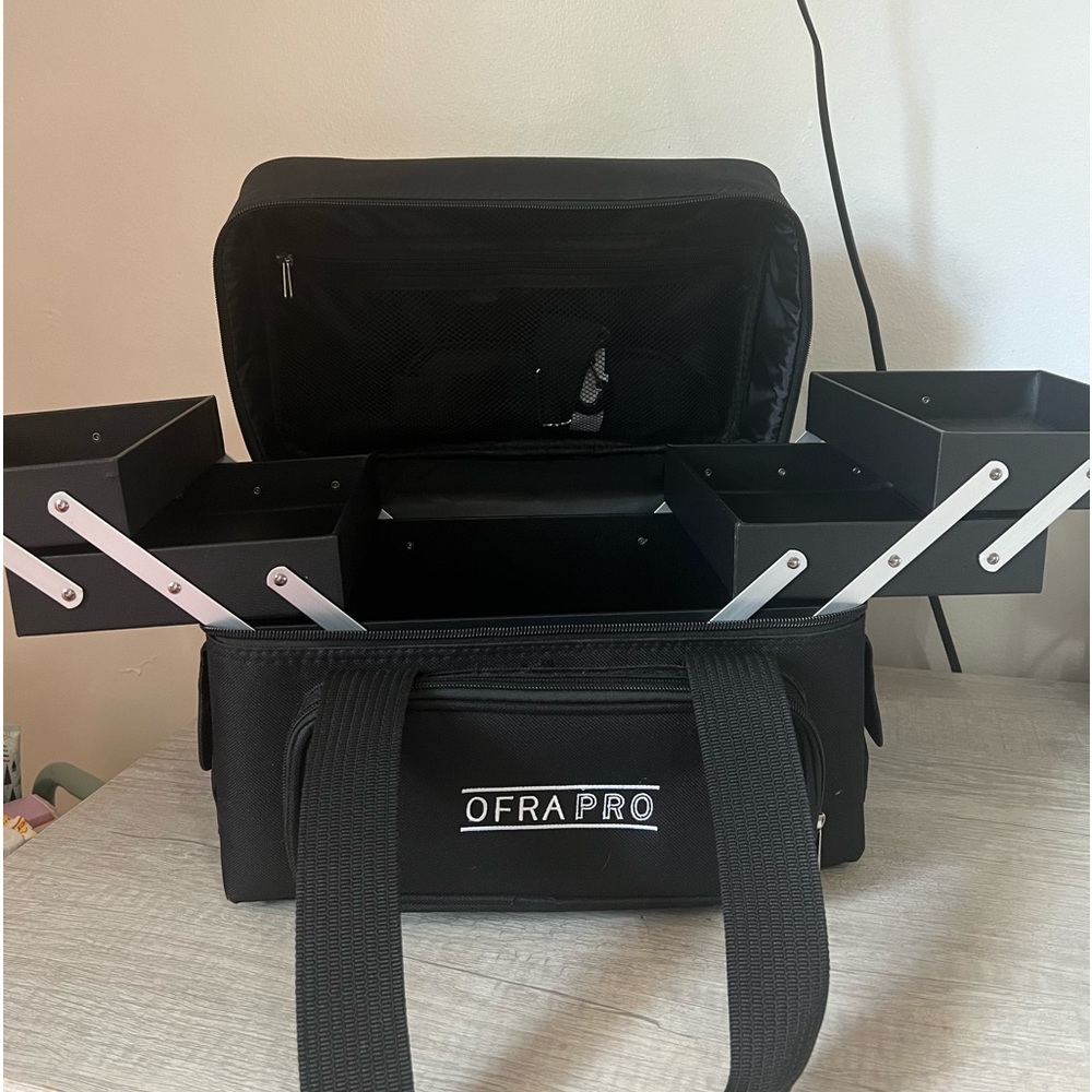 OFRA PRO Travel Makeup Case